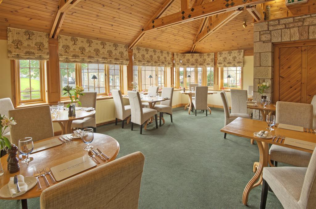 The Wheatsheaf Hotel And Restaurant Swinton  Bagian luar foto