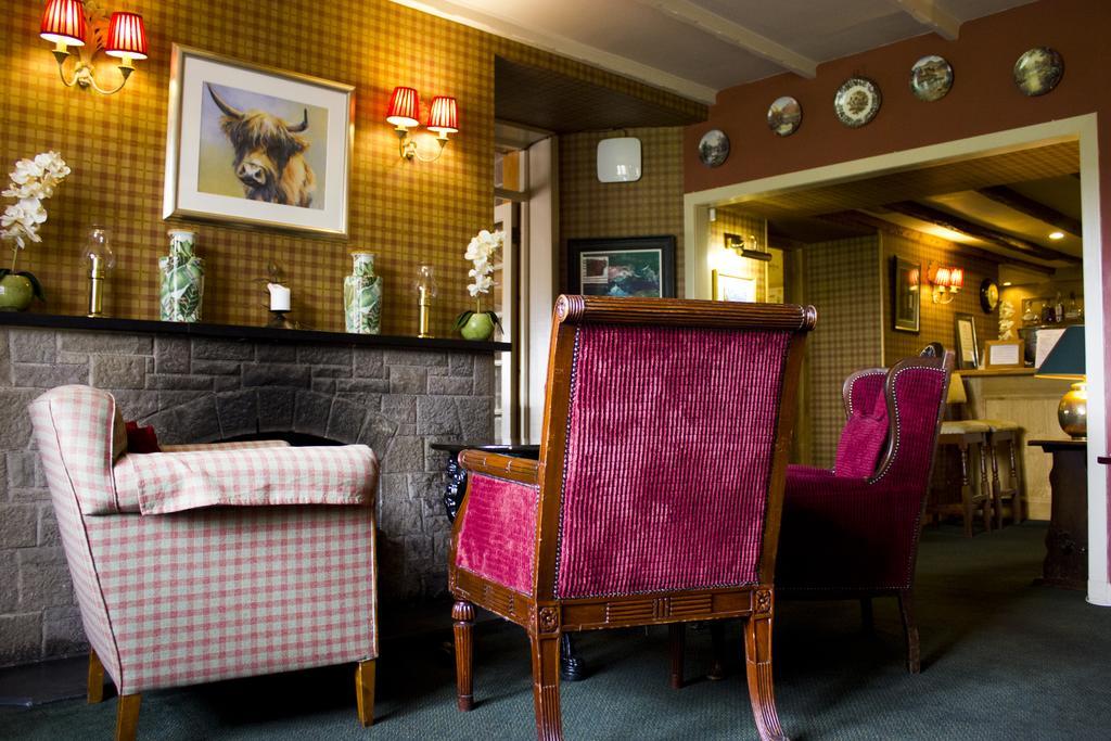 The Wheatsheaf Hotel And Restaurant Swinton  Bagian luar foto