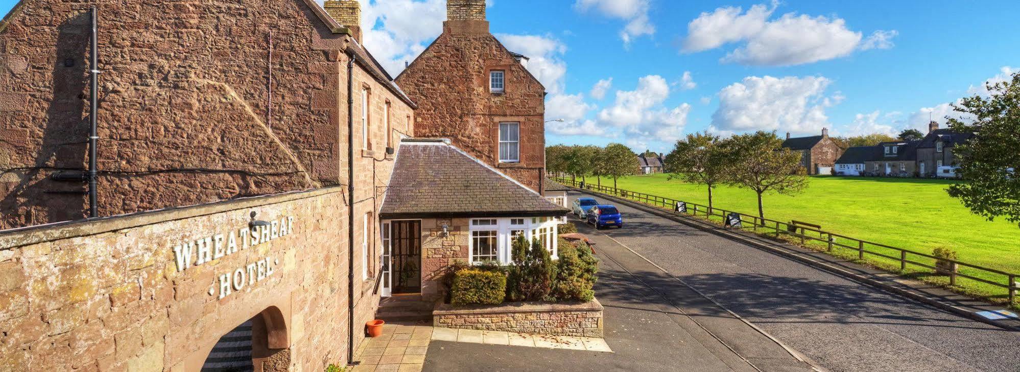 The Wheatsheaf Hotel And Restaurant Swinton  Bagian luar foto