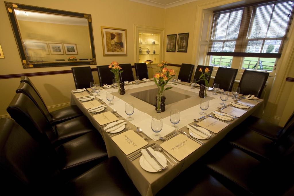 The Wheatsheaf Hotel And Restaurant Swinton  Bagian luar foto