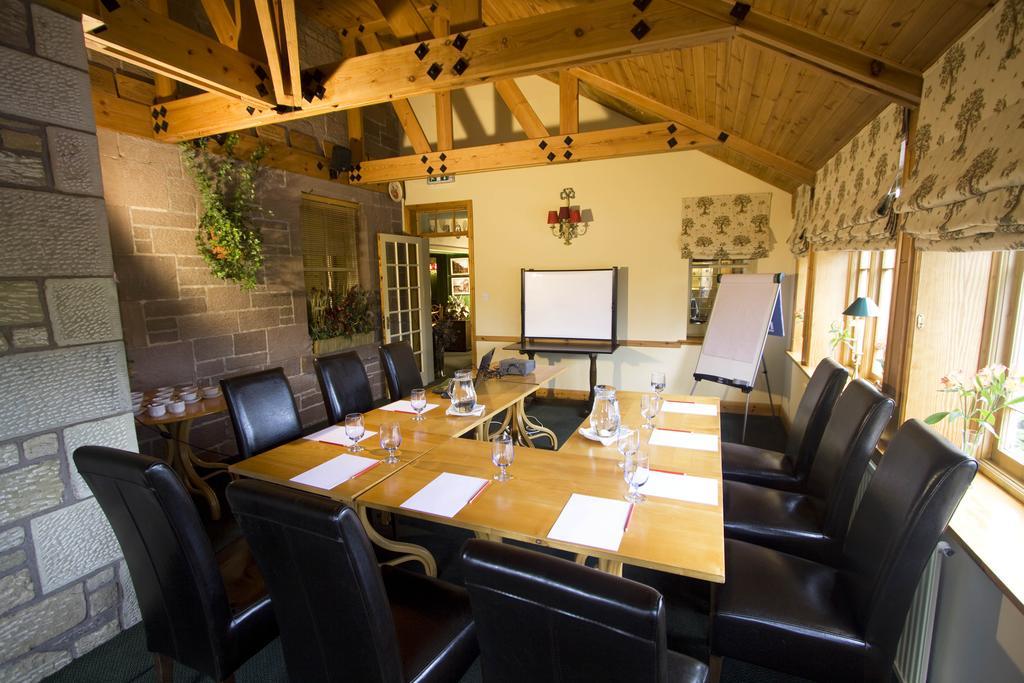 The Wheatsheaf Hotel And Restaurant Swinton  Bagian luar foto